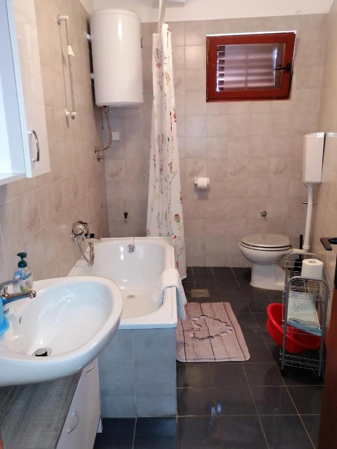 Apartments Stjepic Sukošan Kültér fotó